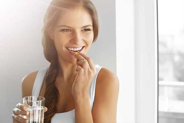 Ilustrasi vitamin prenatal untuk program hamil (Sumber: Pexels)