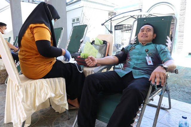 Rusli Usman Perwakilan Dari Lapas Gorontalo Yang Melakukan Aksi Donor Darah.Jumat (12/08).