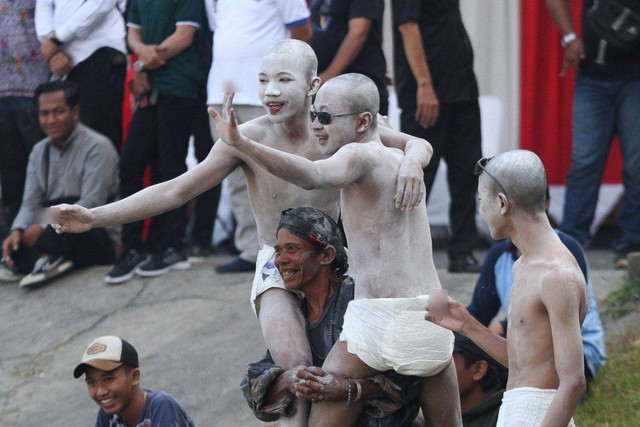 Foto: Keceriaan Suporter Turnamen Mini Soccer Pemkab Gresik