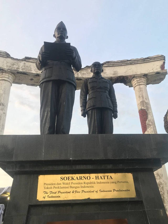 Patung Monumen Tokoh Proklamasi Bangsa Indonesia Soekarno-Hatta, Foto: Dok. Friston Dika Sibuea