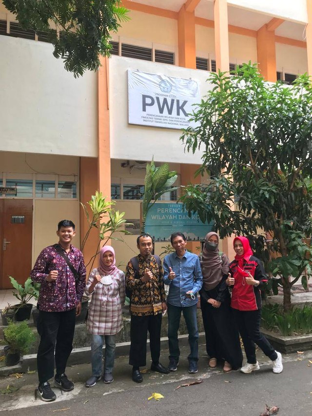 Kunjungan kerja dekan Fakultas Teknik Unamin ke ITN Malang. (Sumber Foto : Hendrik)