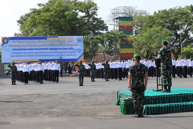 Suasana Latihan Dasar Kepemimpinan (LDK) Maba Polinema di Dodikjur Rindam V/ Brawijaya. Foto / dok