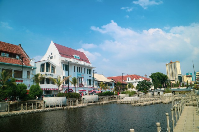 5 Rekomendasi Hotel Murah Dekat Kota Tua Jakarta, Foto : Unplash/Anisetus Palma