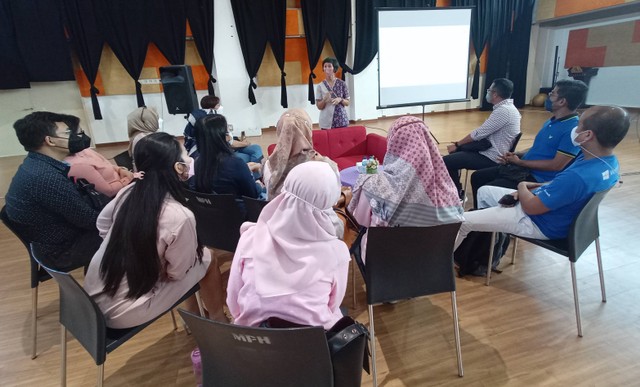 Parents Mandatory Workshop yang digelar Sekolah Cikal Surabaya, Senin (15/8). Foto-foto: Masruroh/Basra