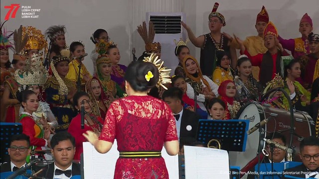 Lagu 'Sang Bumi Ruwa Jurai' dinyanyikan di Istana Negara saat HUT ke-77 RI, Rabu (17/8/2022) | Foto: Sekretariat Presiden