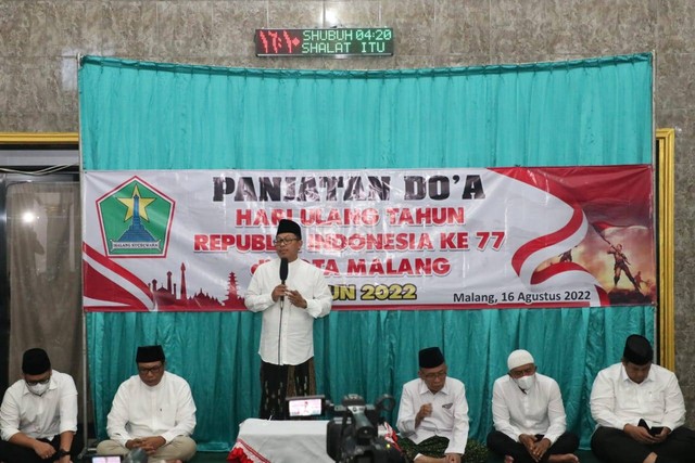 Wali Kota Malang Sutiaji memimpin Panjatan Doa Jelang HUT KE-77. Foto / dok
