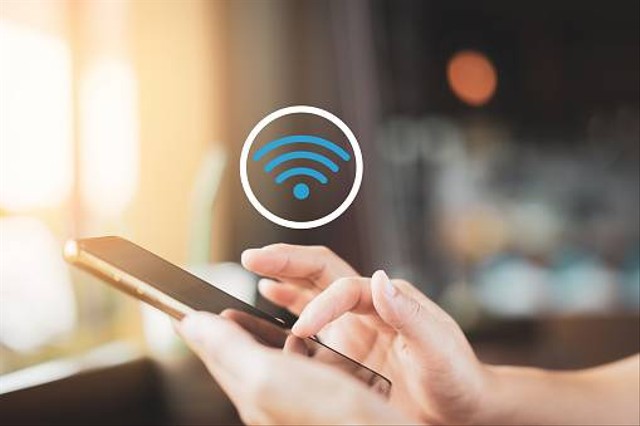 Ilustrasi mengganti password hotspot iPhone. Foto: Unsplash.com
