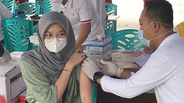 Paguyuban Kawulo Ngayogyakarta gelar vaksinasi massal di Alam Mayang, Pekanbaru