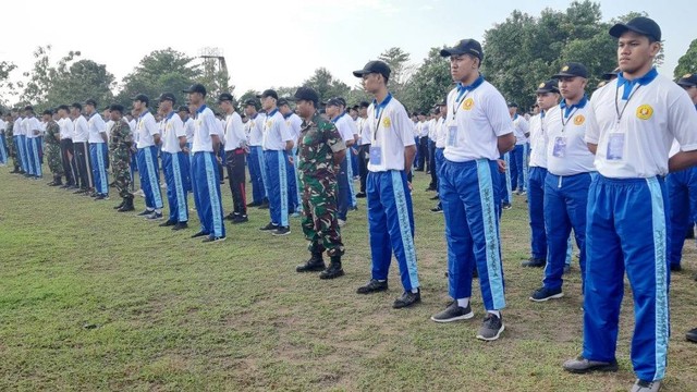 Mahasiswa UPNVY mengikuti outbond Bela Negara di Kopasgat, Kamis (18/8/2022). Foto: Len/Tugu Jogja