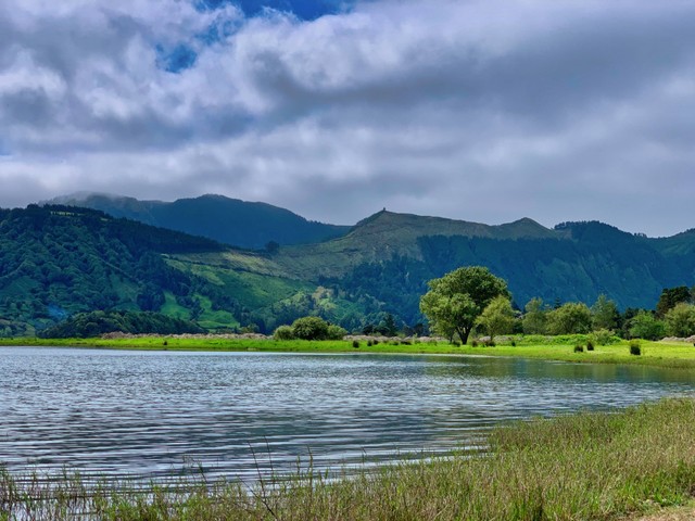 fasilitas danau bsb semarang/gambar hanya ilustrasi. sumber foto : unsplash/egor.