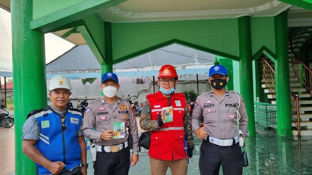 PLN Pontianak menggelar sosialisasi keselamatan ketenagalistrikan. Foto: Dok. PLN