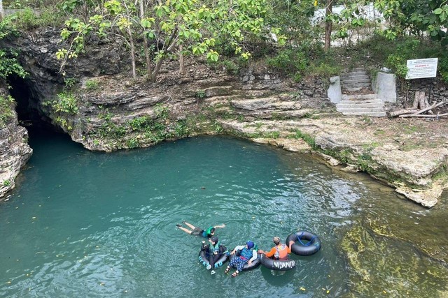 Objek wisata Gua Pindul, salah satu wisata binaan BCA di Kabupaten Gunungkidul, Daerah Istimewa Yogyakarta, Jumat (19/8/2022). Foto: Haya Syahira/kumparan