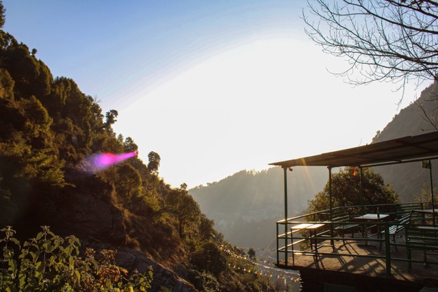 Rekomendasi Cafe di Kintamani Bali dengan View Gunung, Foto ini hanya ilustrasi dan bukan tempat sebenarnya. Sumber: Unsplash/PRASHANT BHATI