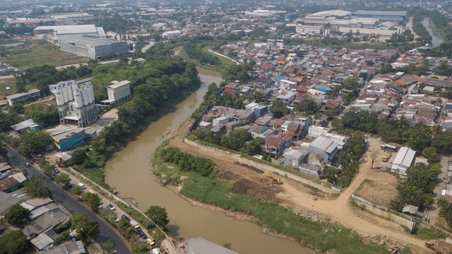 Ilustrasi Kali Bekasi, Sabtu (20/8/2022). Foto: Fakhri Hermansyah/Antara Foto