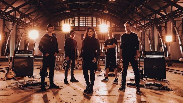 Band Cokelat comeback dengan formasi awal. Foto: Instagram/@cokelat_band