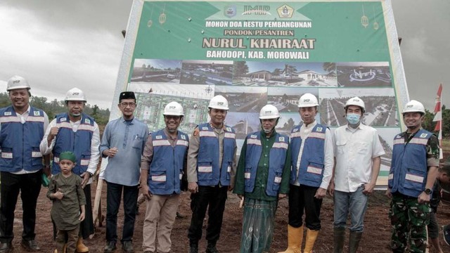 Morowali bekerja sama dengan Pengurus Besar (PB) Alkhairaat Kota Palu dan PT Indonesia Morowali Industrial Park (IMIP), membangun pondok pesantren modern di Kecamatan Bahodopi, Morowali, Sulawesi Tengah, Minggu, 21 Agustus 2022. Foto: Istimewa