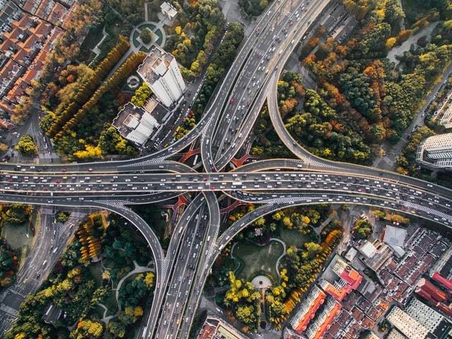 Jalan arteri sekunder. Sumber: unsplash.com