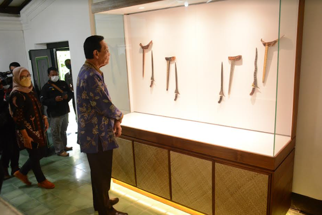 Gubernur DIY Sri Sultan Hamengku Buwono X saat meresmikan Grha Keris pada 22 Agustus kemarin. Dok Humas Pemda DIY