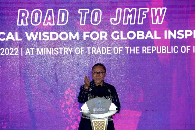 Menteri Perdagangan Zulkifli Hasan di Roadshow Jakarta Muslim Fashion Week (JMFW) 2024 di Auditorium Kementerian Perdagangan pada Selasa (23/8/2022). Foto: Iqbal Firdaus/kumparan