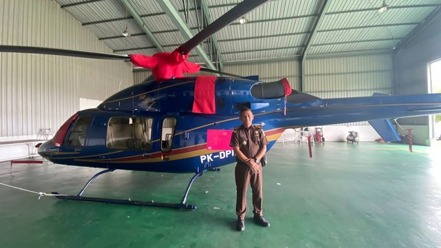 Penampakan helikopter milik Surya Darmadi yang disita Kejagung. Foto: Kejagung