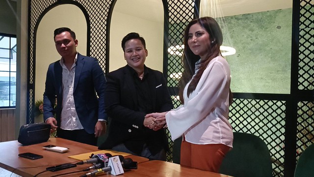 Ayu Aulia dan Ade Ratnasari Resmi Cabut Laporan dan Pilih Berdamai, Kebayoran Baru, Jakarta Selatan, Rabu (24/8/2022). Foto: Giovanni/kumparan