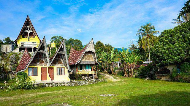 Pilihan aktivitas Pulau Samosir. Pixabay.com