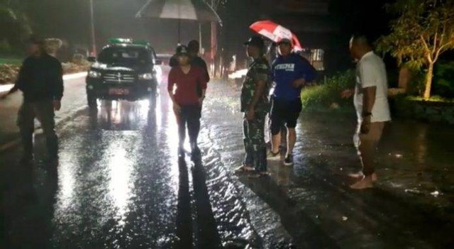 Singkawang Banjir Kondisi Jalan Di Depan Dayang Resort Sudah Kembali