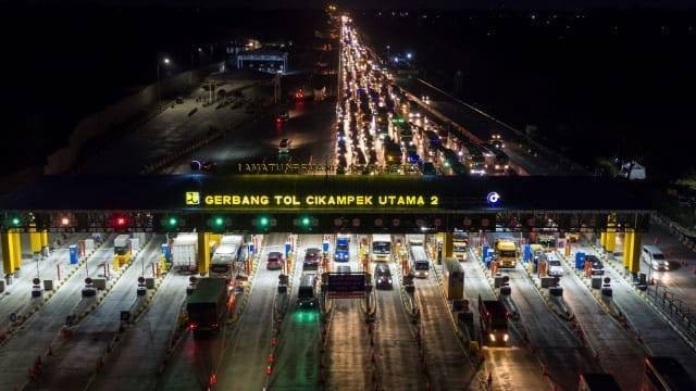 Ilustrasi tarif tol Bogor Bandung 2022. Foto: ANTARA FOTO/Sigid Kurniawan