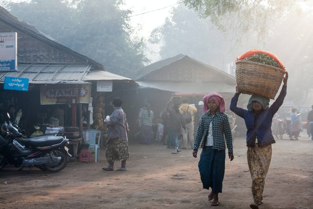 Ilustrasi Suku Burma. Foto: Ajay Karpur/Unsplash