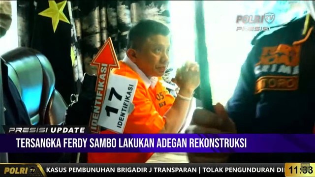 Ferdy Sambo saat jalani rekonstruksi di Jalan Saguling, Duren Tiga, Jakarta Selatan (30/8/2022). Foto: Youtube/Polri TV