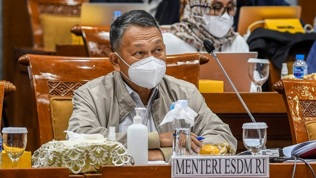 Menteri Energi dan Sumber Daya Mineral Arifin Tasrif saat mengikuti Rapat Kerja dengan Komisi VII DPR di Kompleks Parlemen, Senayan, Jakarta, Selasa (9/8/2022). Foto: Galih Pradipta/ANTARA FOTO