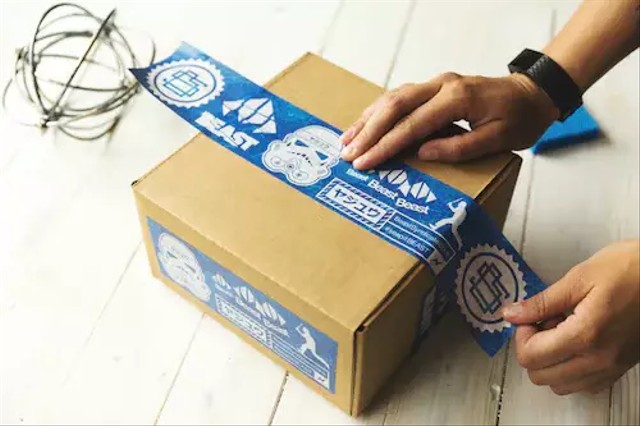 Ilustrasi cara packing paket yang tepat. Foto: Unsplash