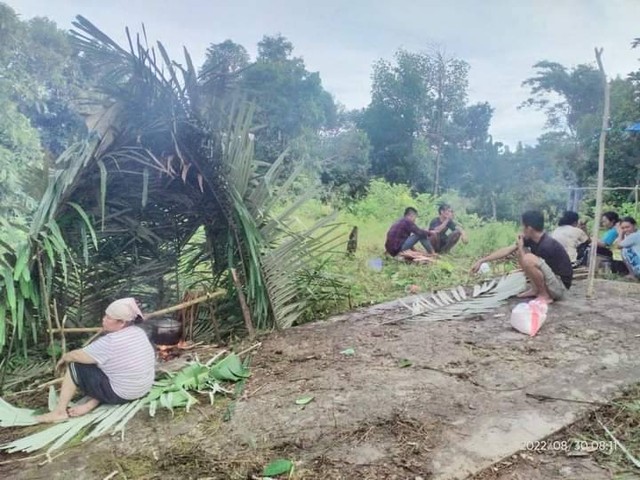 Kondisi pengungsian di area perbukitan Desa Simalegi, Kecamatan Siberut Barat, Kepulauan Mentawai Sumbar. Dokumentasi BPBD Kepulauan Mentawai