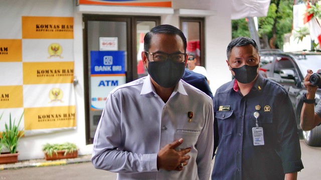 Dirtipidum Bareskrim Polri Andi Rian tiba di Komnas HAM, Jakarta, Kamis (1/9/2022).
 Foto: Jamal Ramadhan/kumparan