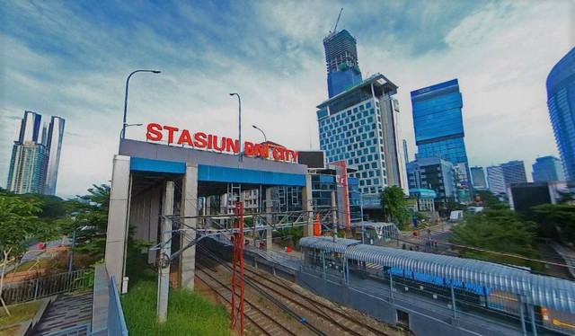 fasilitas stasiun bni city. sumber foto : google street view.