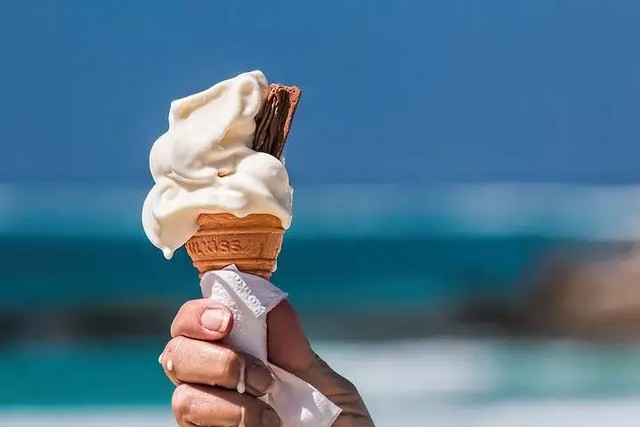 Ilustrasi es krim meleleh. Foto: Pixabay