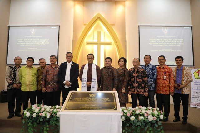 Gubernur DKI Jakarta Anies Rasyid Baswedan meresmikan dua gereja di Jakarta Utara, Sabtu (2/9/2022). Foto: Dok. Humas Prov. DKI Jakarta