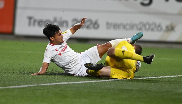Witan Sulaeman (kiri) saat membela AS Trencin. Foto: Dok AS Trencin