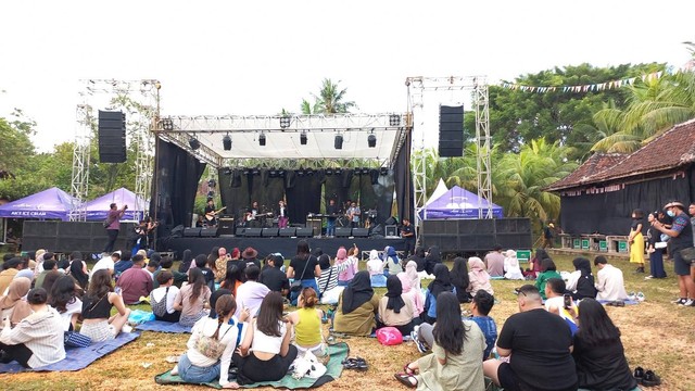 Konser musik di event Festival Melepas Penat | Foto: Istimewa