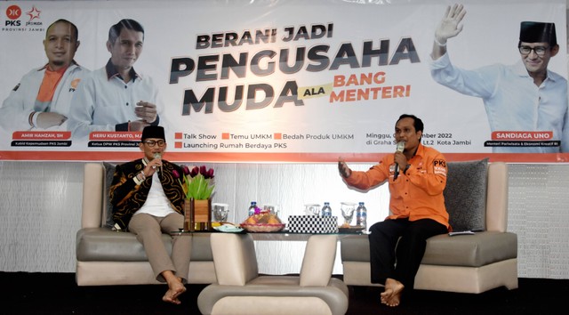 Talk show "Berani Jadi Pengusaha Muda ala Bang Menteri" di Kantor PKS Kota Jambi. Foto: Bahara Jati/Jambikita.id