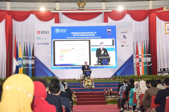 Rektor Bahas Food Loss dan Waste dalam Pembukaan Dies Natalis ke-59 IPB University