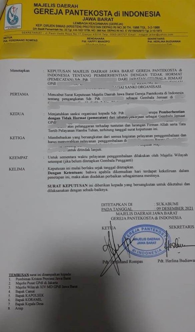 Surat pemberhentian tidak hormat terhadap Pendeta YB. Foto: Dok. Istimewa
