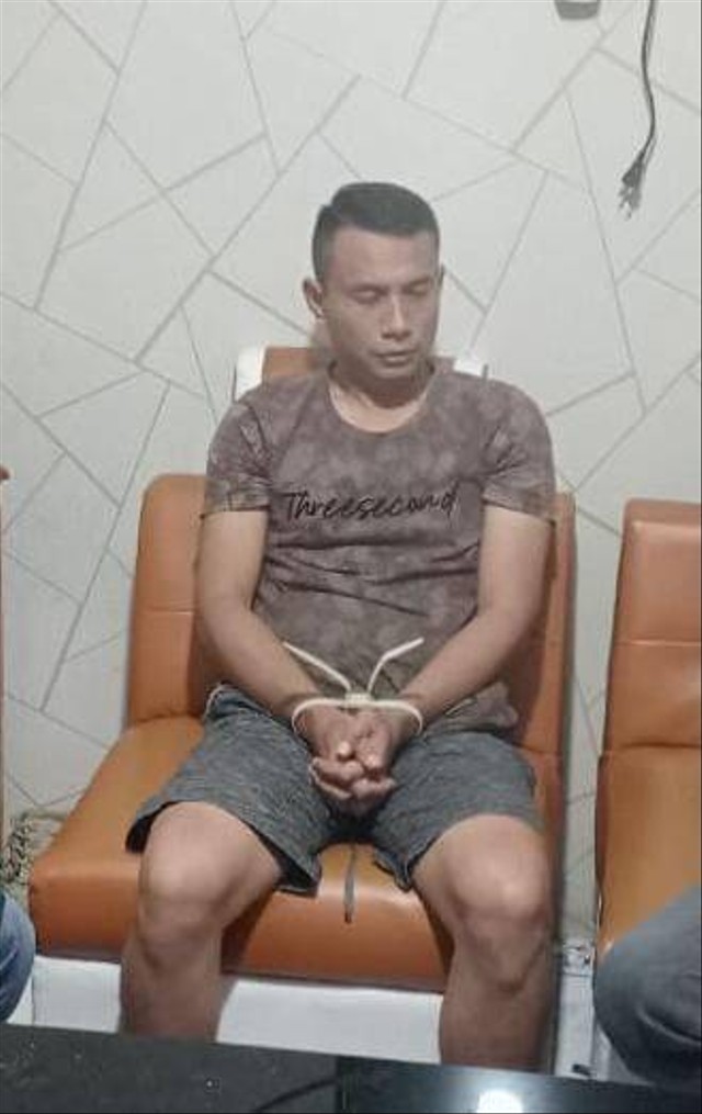 Kanit Provos Polsek Way Pengubuan, Aipda Rudi Suryanto, yang menjadi tersangka kasus pembunuhan terhadap rekan sesama polri di Lampung. | Foto: Ist