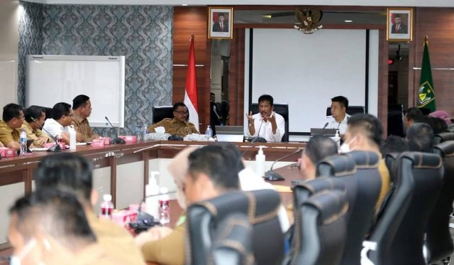 Wali Kota Rudi Bagikan Pengalaman Bangun Batam ke Pemkab Samosir. (Foto: ist)