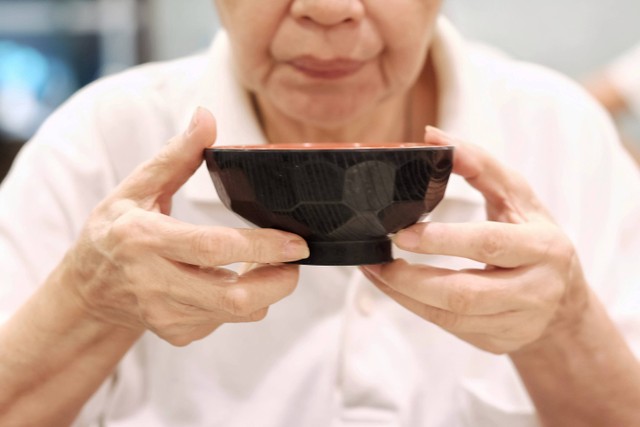 Ilustrasi cara makan dan masak orang Jepang yang bikin panjang umur. Foto: Shutterstock