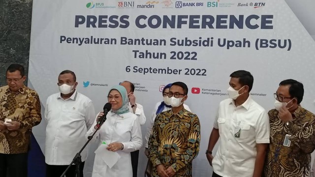 Konferensi pers penyaluran bantuan subsidi upah (BSU) tahun 2022 di Kantor Kementerian Ketenagakerjaan, Selasa (6/9/2022). Foto: Akbar Maulana/kumparan