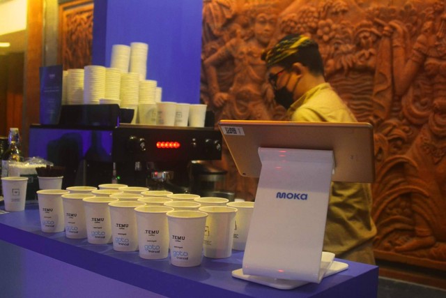 Kedai kopi Titik Temu hadir dalam acara Digital Innovation Network (DIN), rangkaian dari Presidensi G20 pada 2-4 September 2022 di Bali. Foto: GoTo