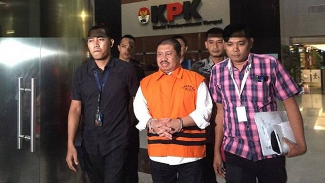 Mantan Bupati Bengkalis, Amril Mukminin, ditahan KPK (Lutfan Darmawan/kumparan)