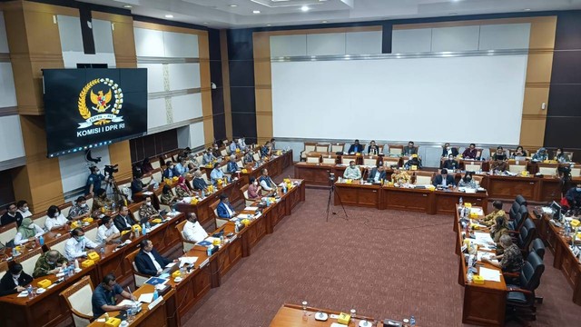 DPR dan pemerintah rapat pleno pengesahan tingkat pertama RUU PDP, Rabu (7/9/2022). Foto: Andam Annisa/kumparan
