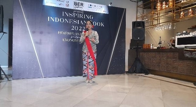 Kebaya sangat mungkin diminati oleh kaum milenial sebagai outfit andalan(gambar dokumentasi pribadi